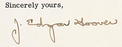 ג ' יי אדגר הובר חתם על מכתב יום השנה ה-50 במשרד המשפטים